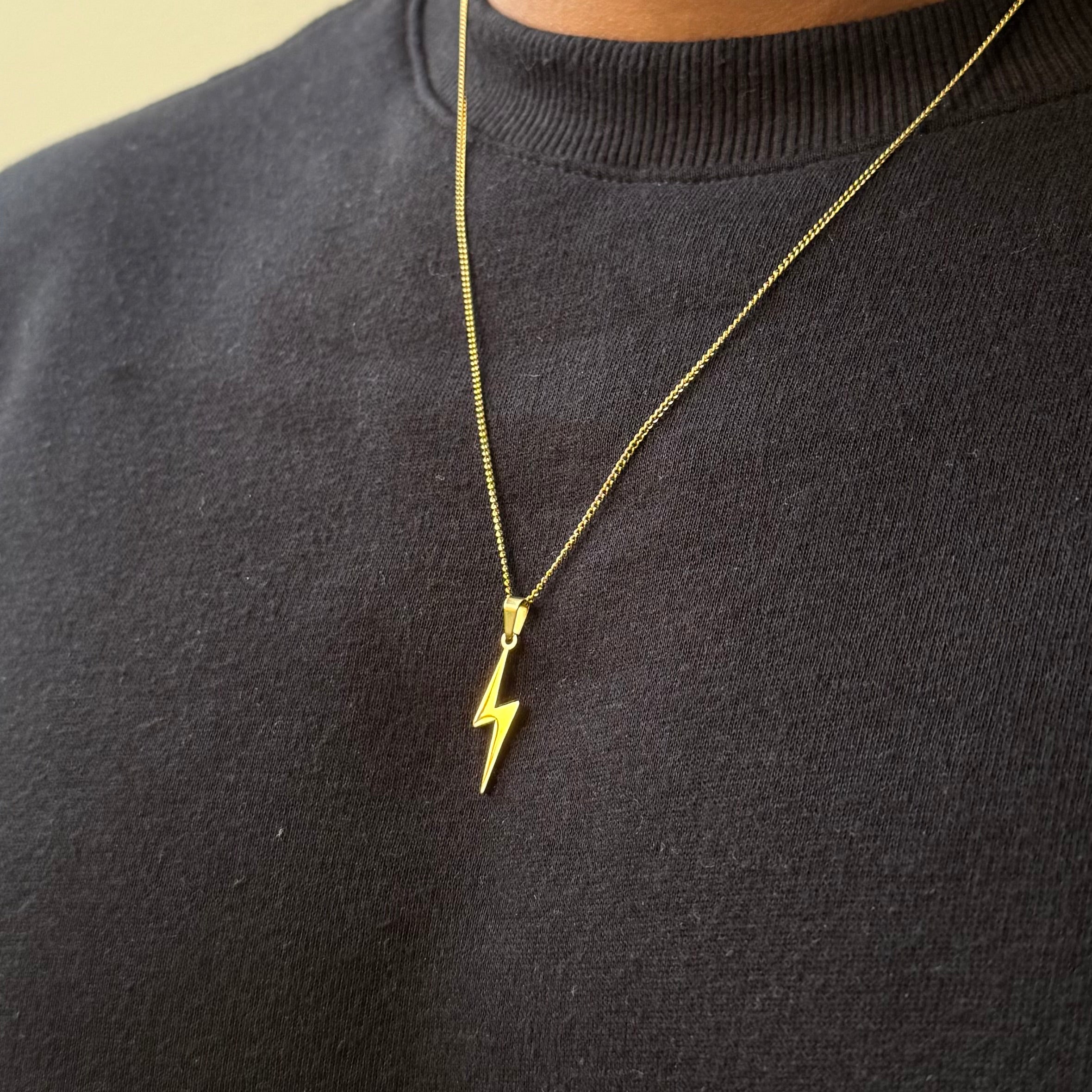 Flash Pendant With Chain (Gold)