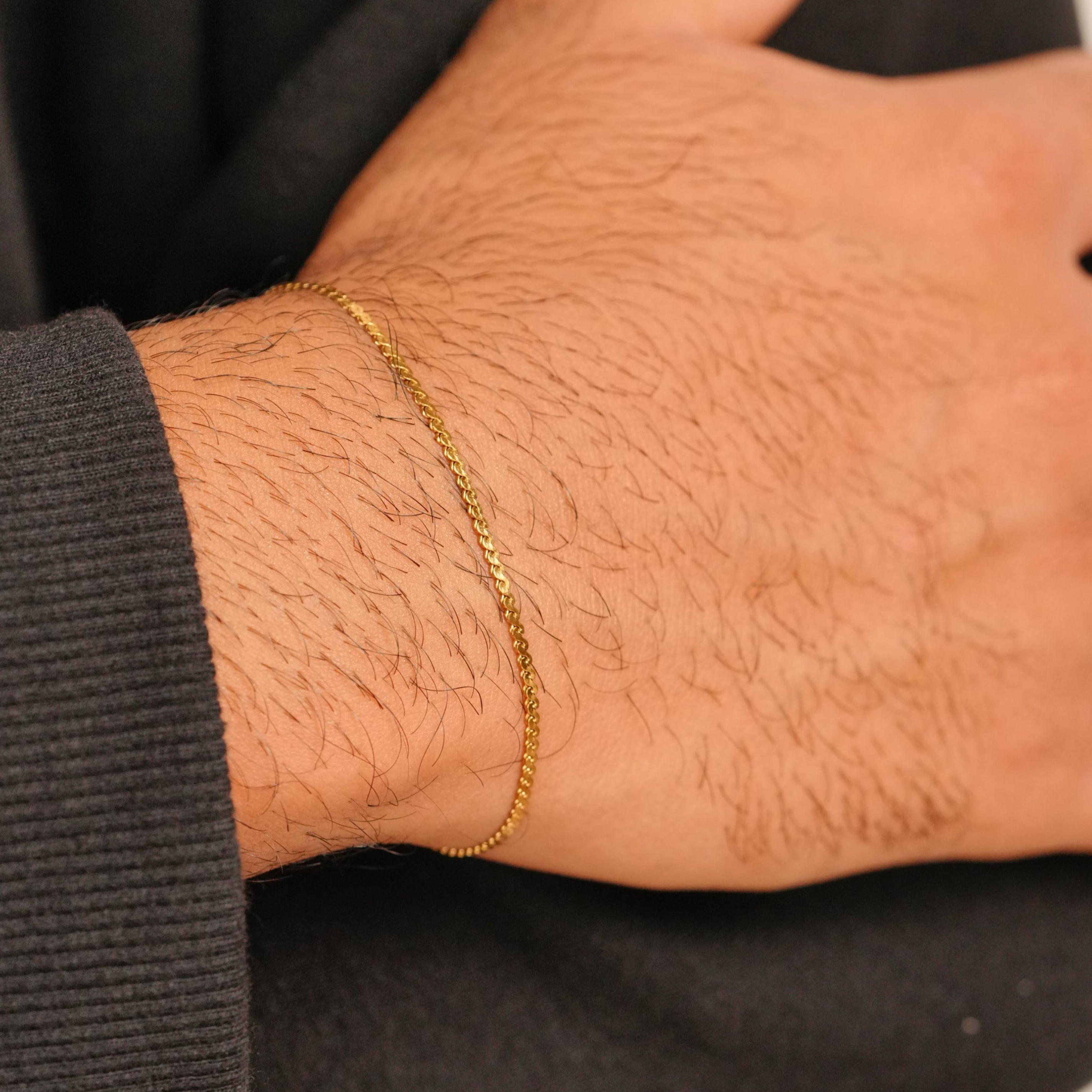 Micro Flat Twisted Bracelet (Gold)