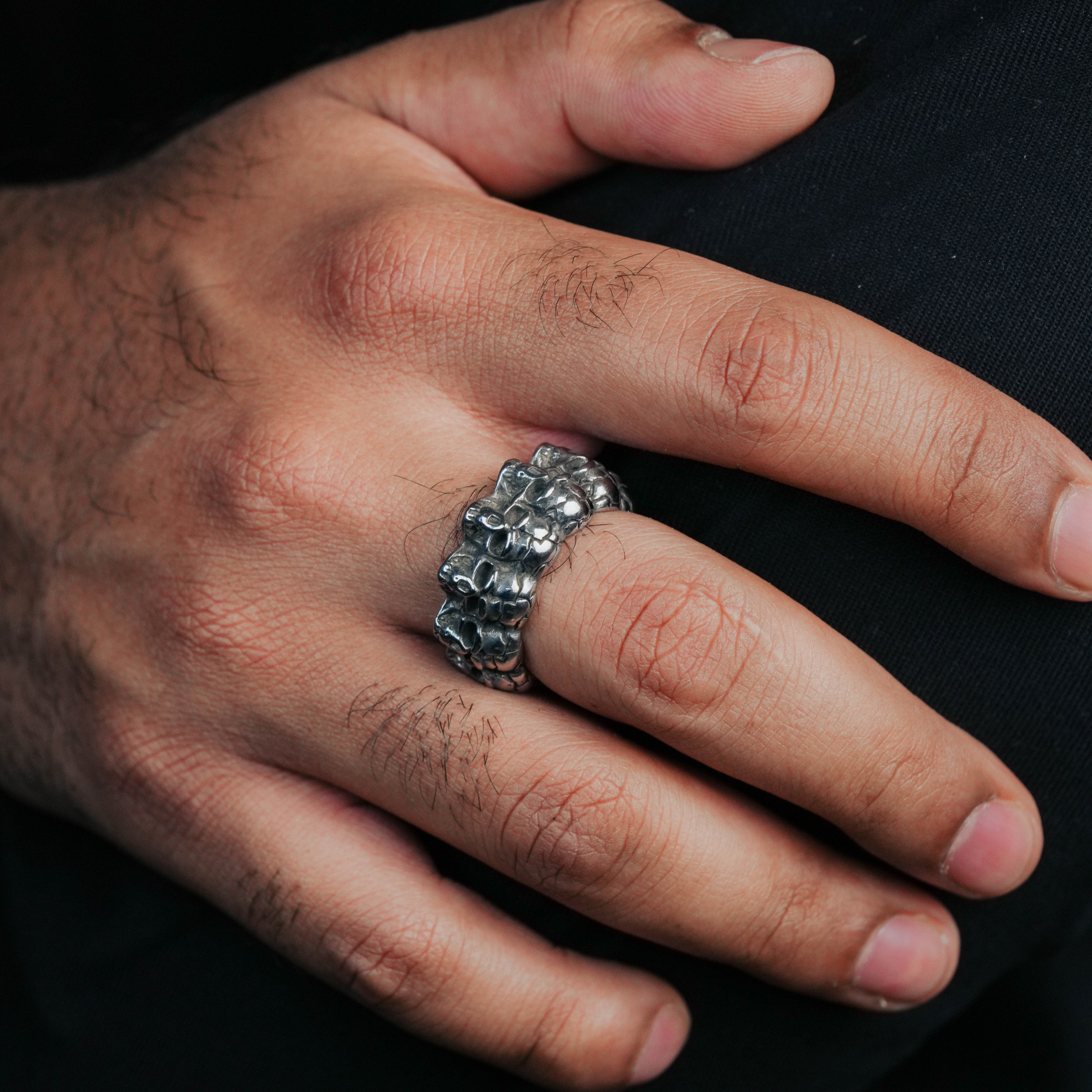 SKULL RING