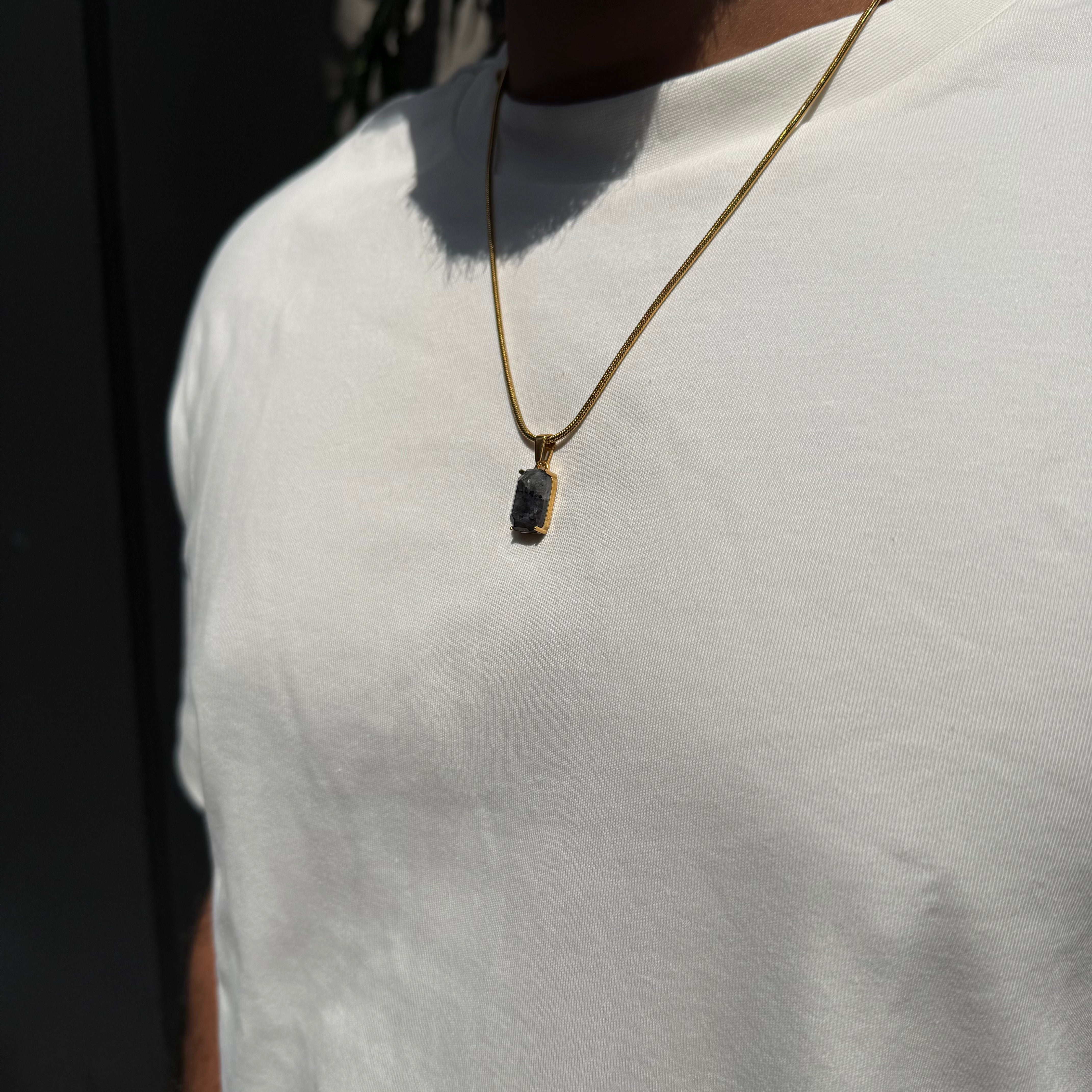 Onyx Stone Pendant With Chain (Gold)