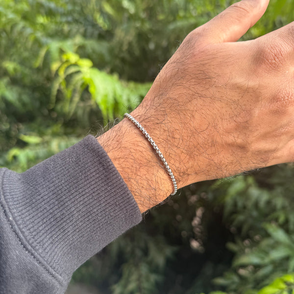 MICRO PULSE BRACELET (SILVER)