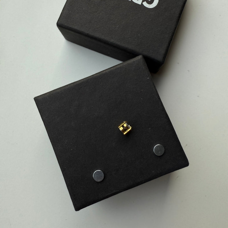 EAR STUD - (MAGNETIC NON-PIERCED)