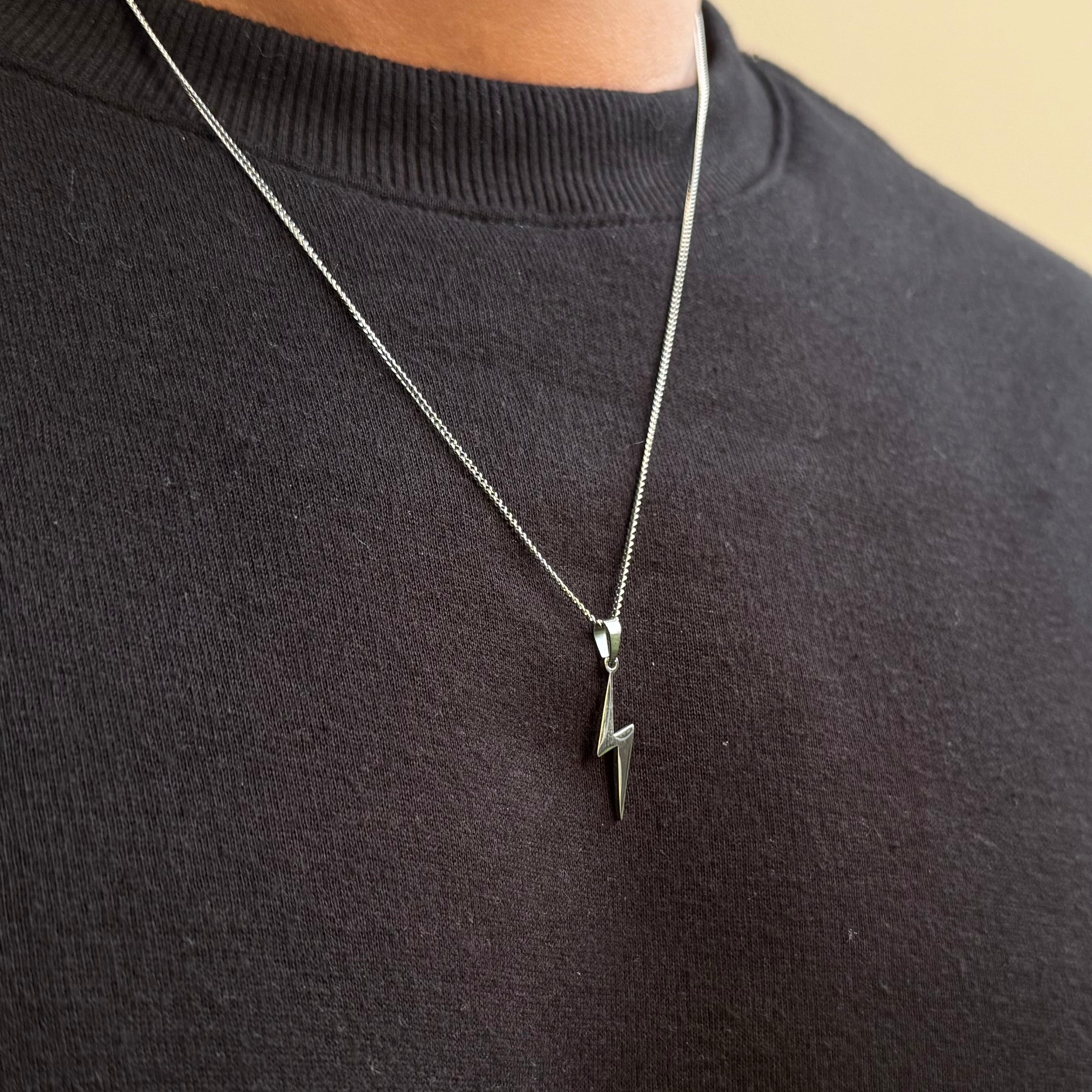 Flash Pendant With Chain (Silver)