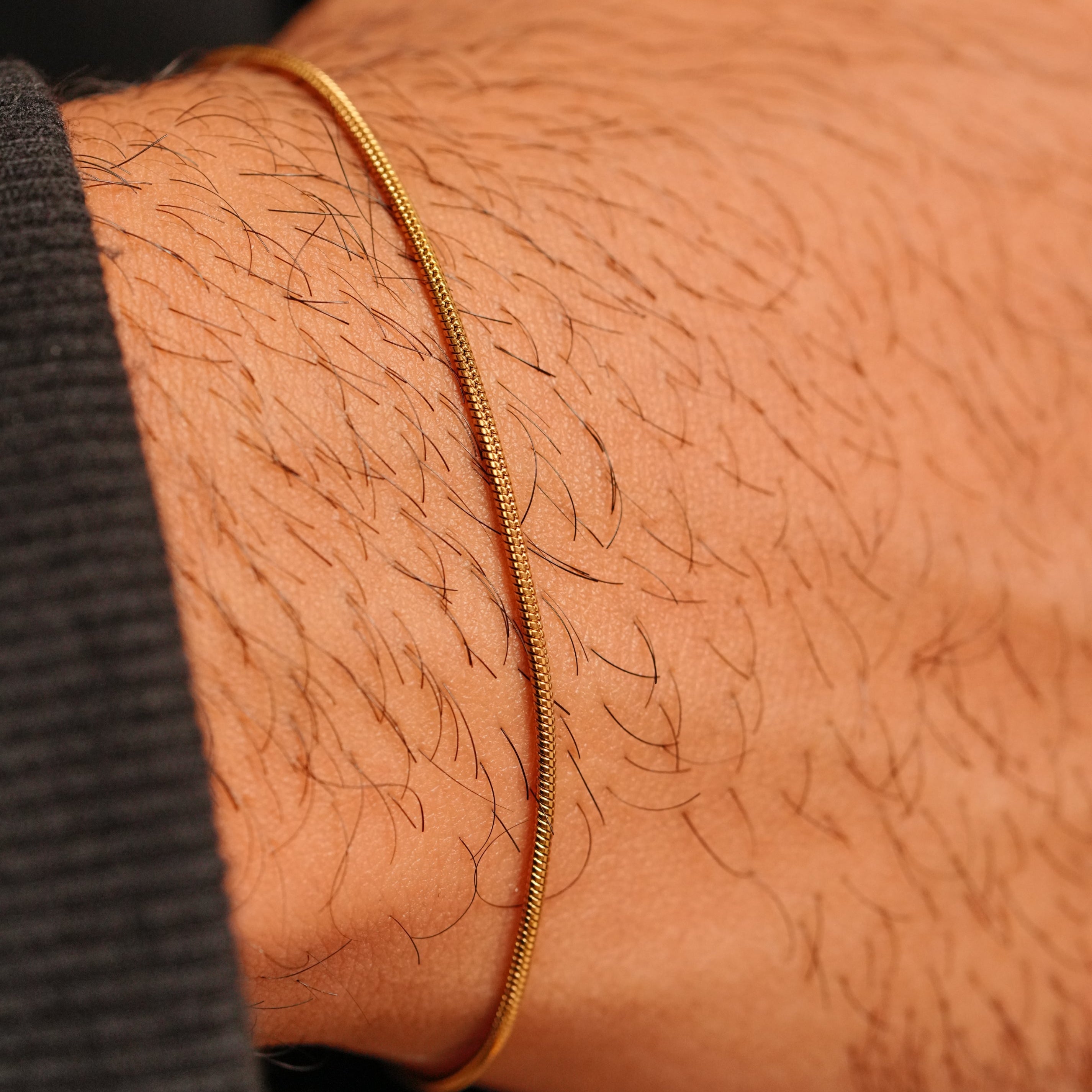 Micro Round Bracelet (Gold)