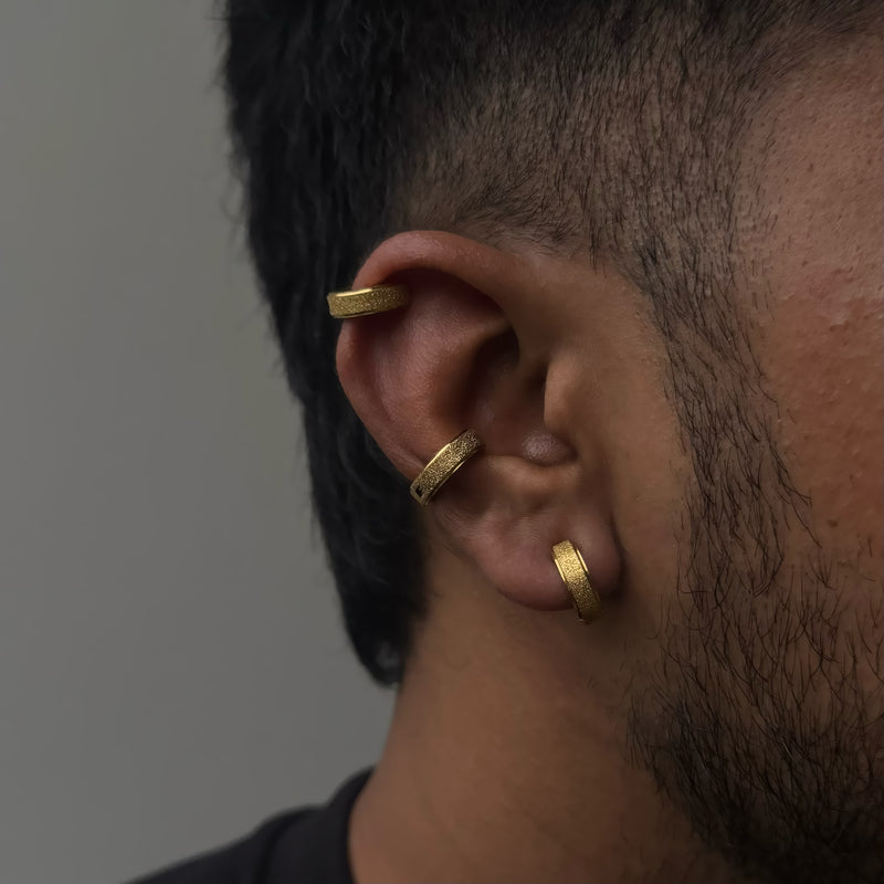 FROSTED PRESSING HOOP/ CUFF (GOLD NON - PIERCED)