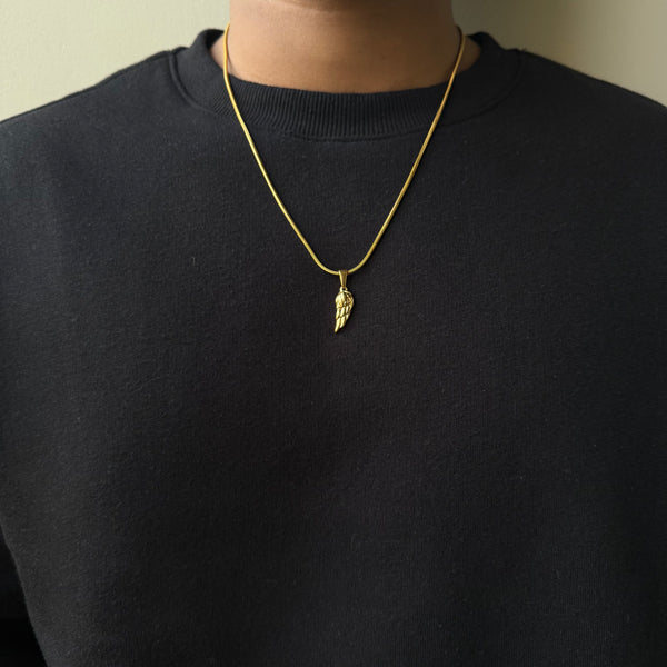 ANGEL WING PENDANT WITH CHAIN (GOLD)