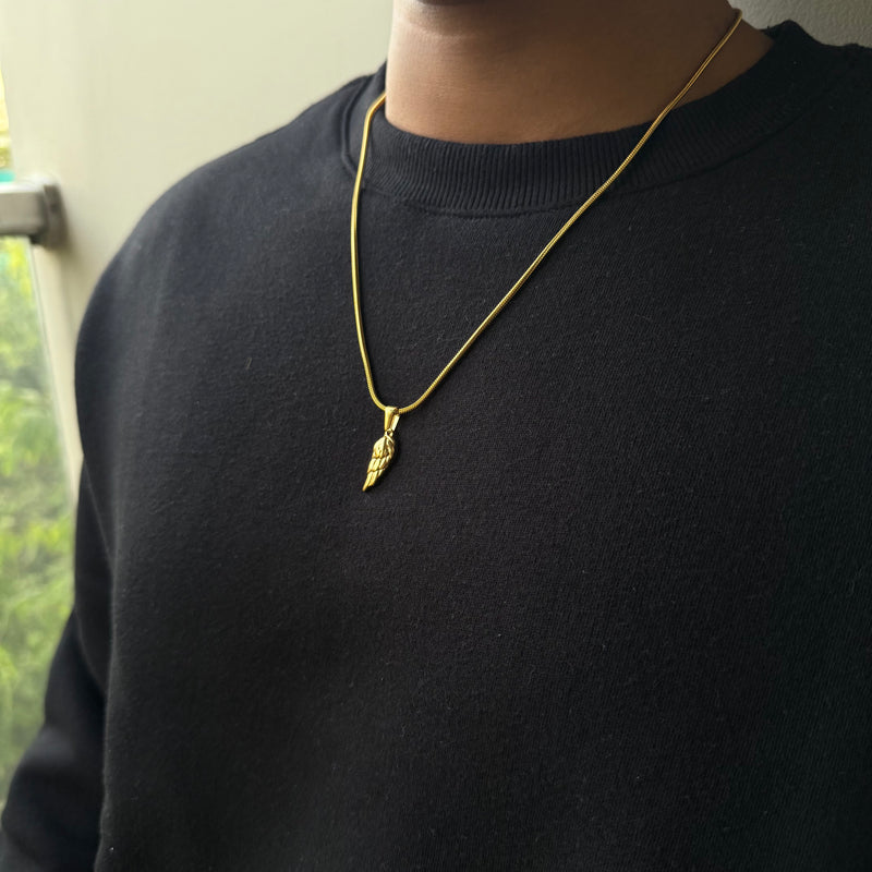 ANGEL WING PENDANT WITH CHAIN (GOLD)