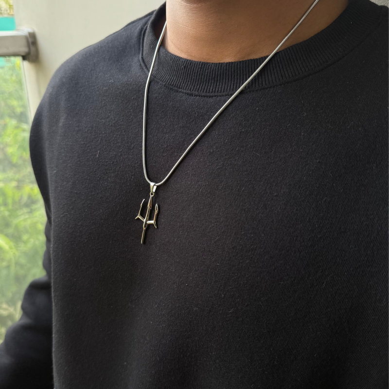 TRIDENT PENDANT WITH CHAIN (SILVER)