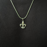 FLEUR DE LIS PENDANT WITH CHAIN (SILVER)