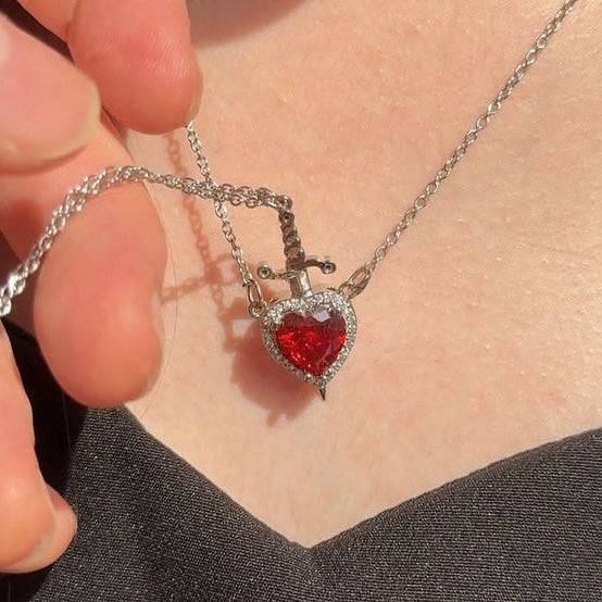 THE CRIMSON PROMISE COUPLE NECKLACE SET